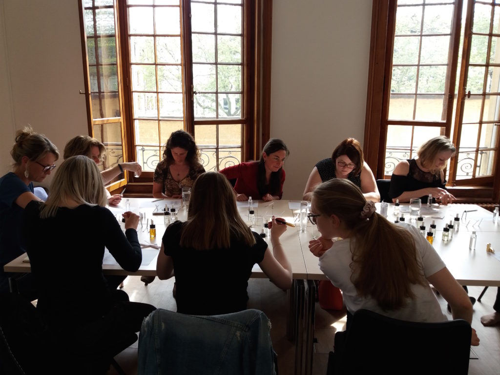 Atelier de création de parfum avec OdoratNEWS