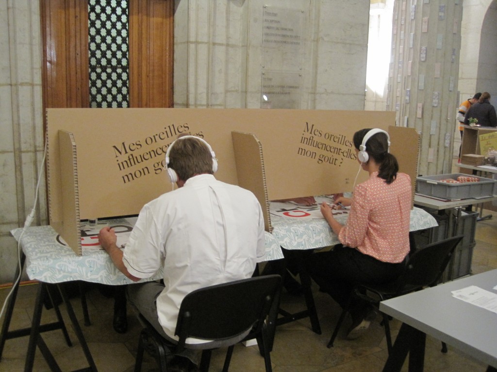 Atelier "Mes oreilles influencent-elles mon goût ?" à Chocolatissimo 2015